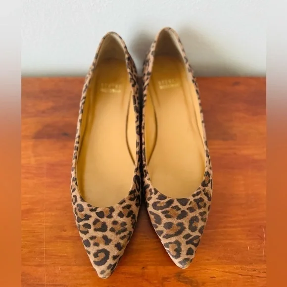 Stuart Weitzman leopard print low wedge heel shoes sz 8 m - Picture 2 of 9